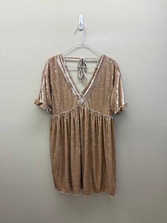 Euro Dresses & Skirts - Entro Velvet Babydoll Dress Beige Taupe Flowy | Size M